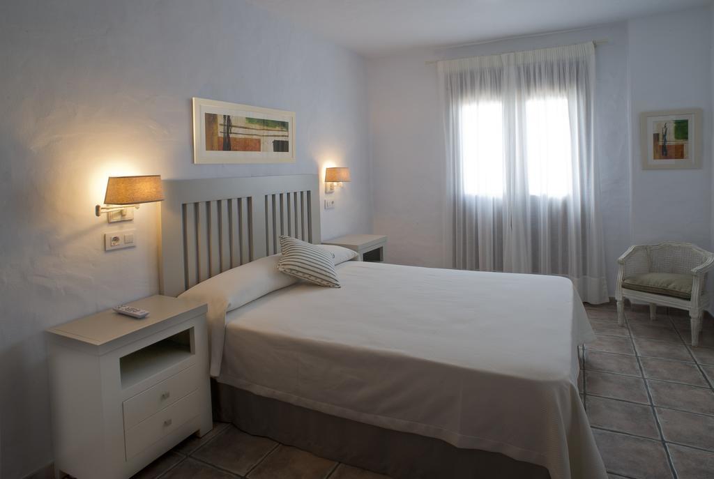 Almadraba Hotel